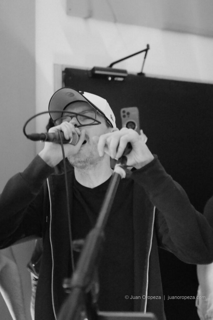 Candy 66. Jean de Oliveira dirige el gesto durante el ensayo.